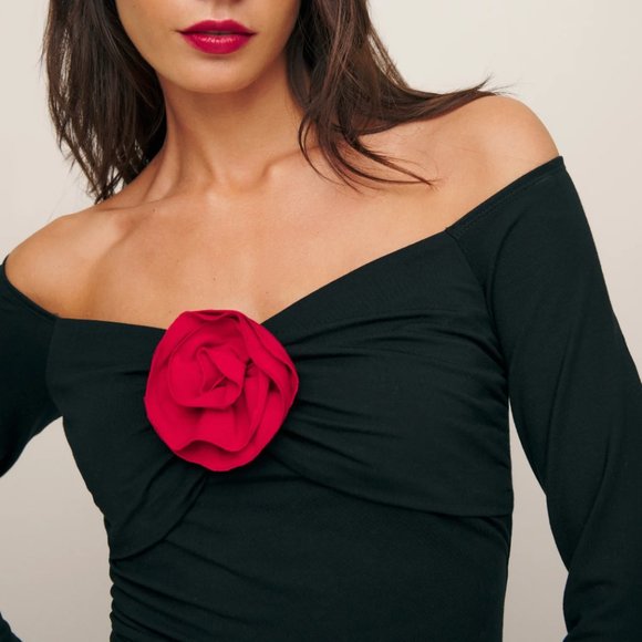 Reformation Dresses & Skirts - Reformation Shaye Knit Top - Black